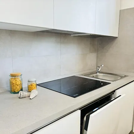 New Splendid Apartment *